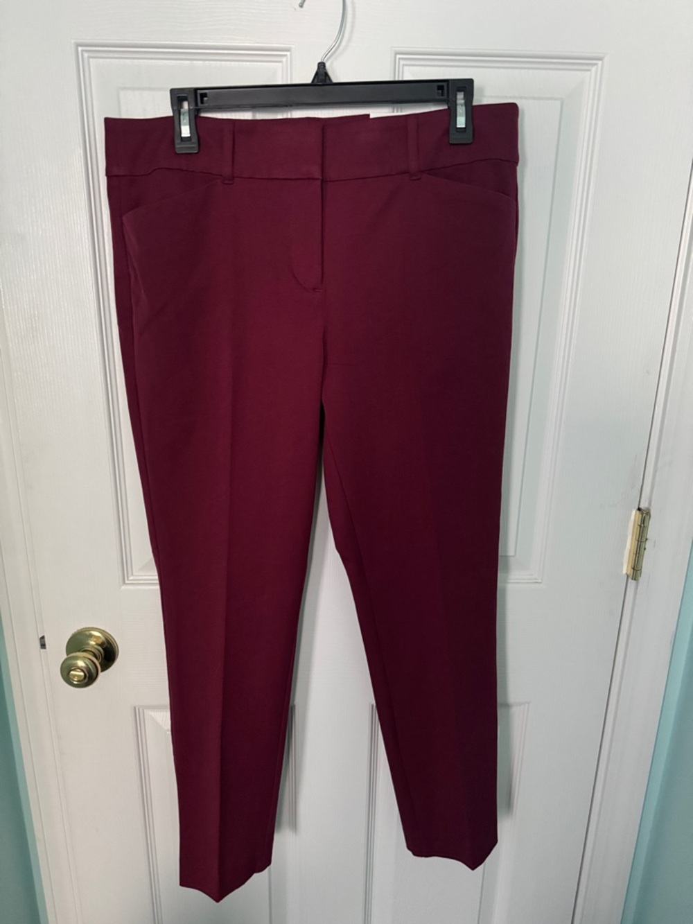 NWT! Loft Women's Burgundy Stretch Ponte Skinny Ankle Pants size 10